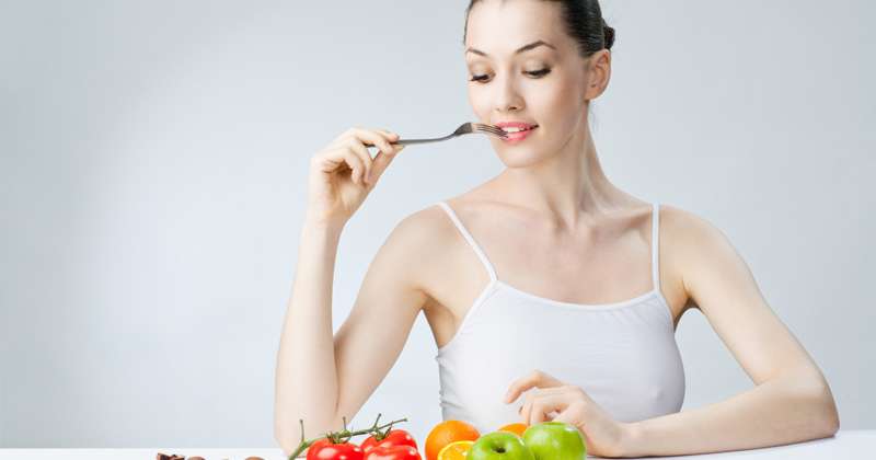 Hạt mắc ca có tác dụng gì mà lại được nhiều phụ nữ ưa chuộng đến vậy